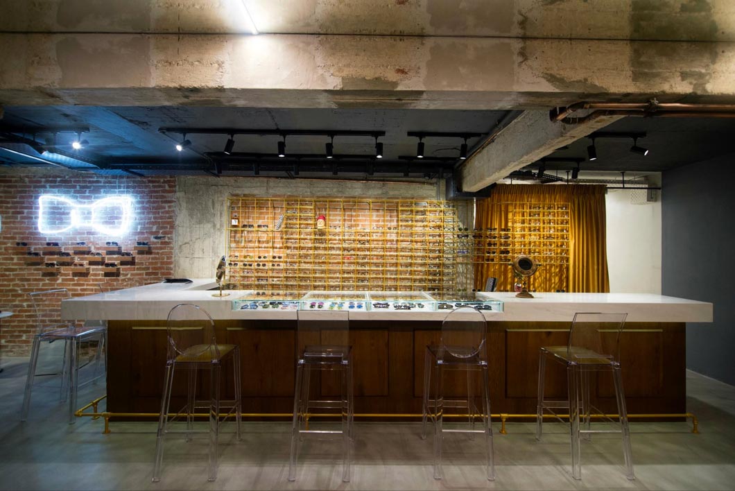 Eyewear, Johnnie Rousso